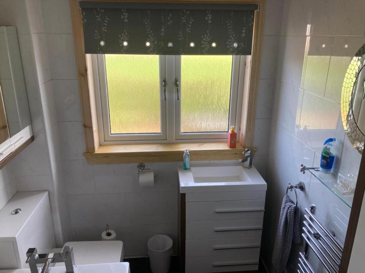3Bedroom 1Bathroom 1 Shower Room In Quiet Area Inverness Ngoại thất bức ảnh